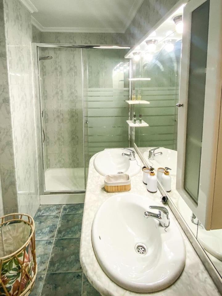 Residencial Leyra, Piso Centrico De 6 Habitaciones, 8 Camas Salamanca Exterior photo